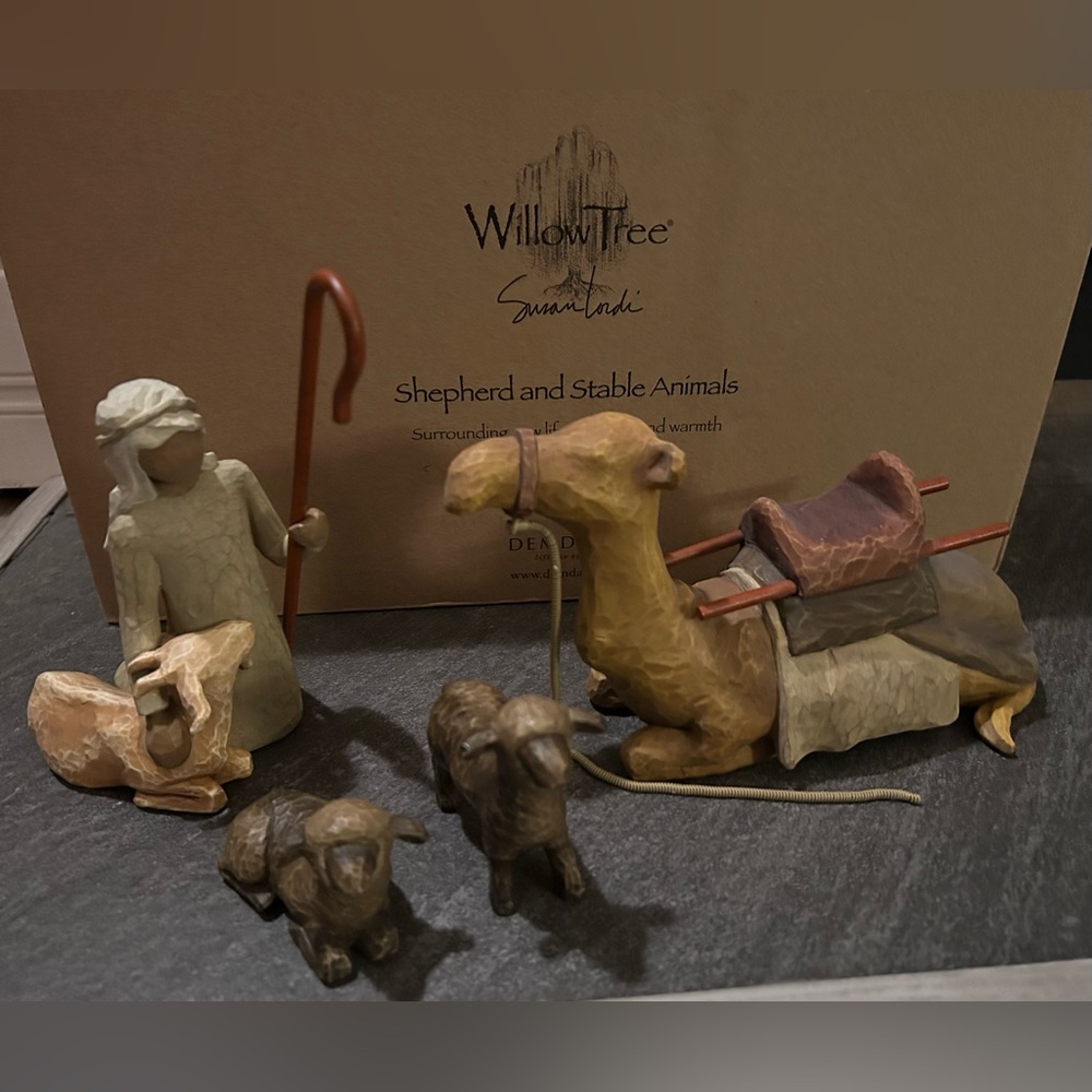 Willow Tree Shepherd And Stable Animals #26105 Christmas Nativity